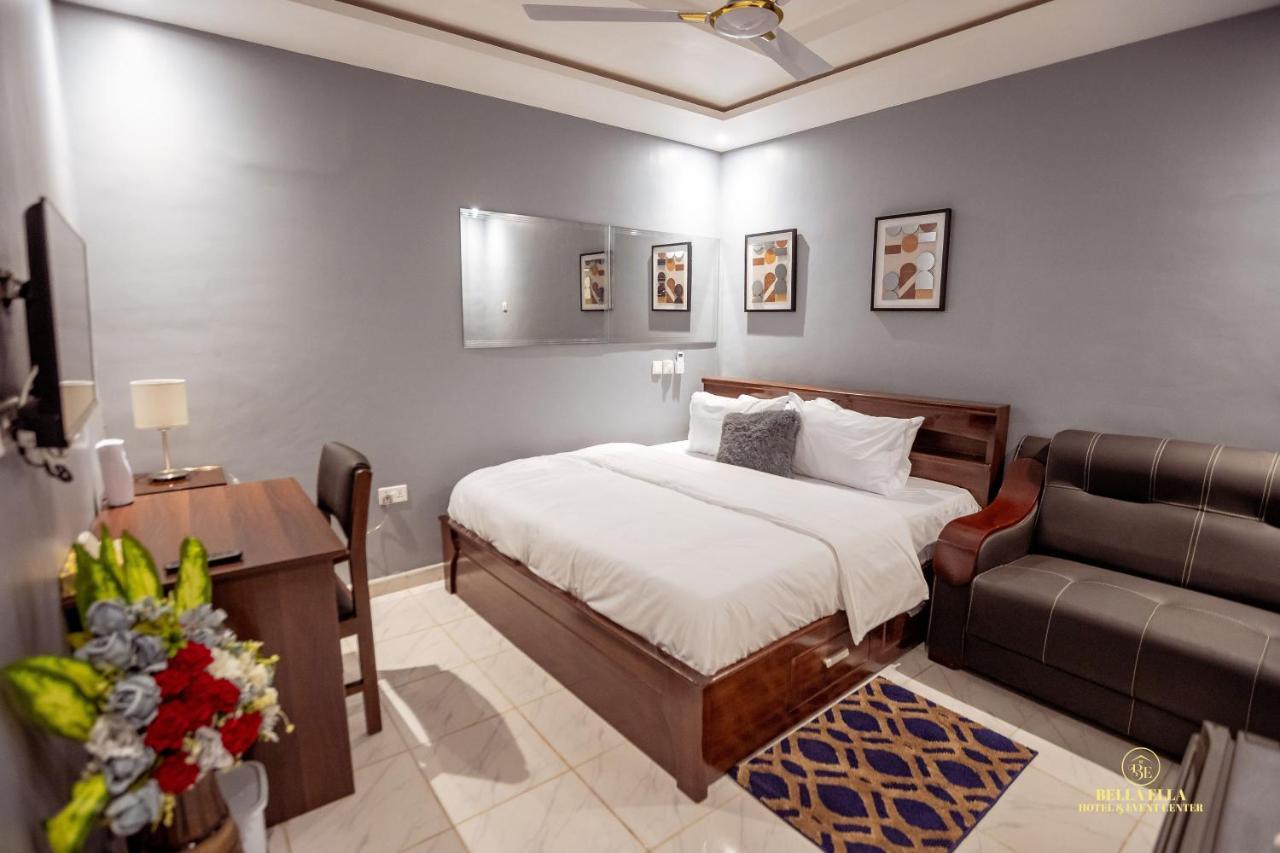 Bella Ella Hotel & Event Center Kasoa エクステリア 写真