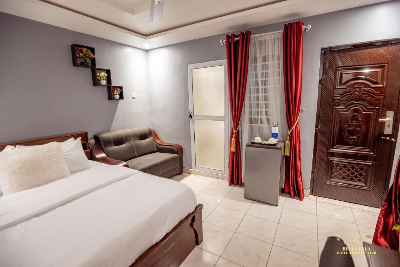 Bella Ella Hotel & Event Center Kasoa エクステリア 写真